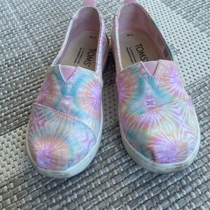 TOMS Kids Pastel Tie-Dye Sneakers size 13 Youth